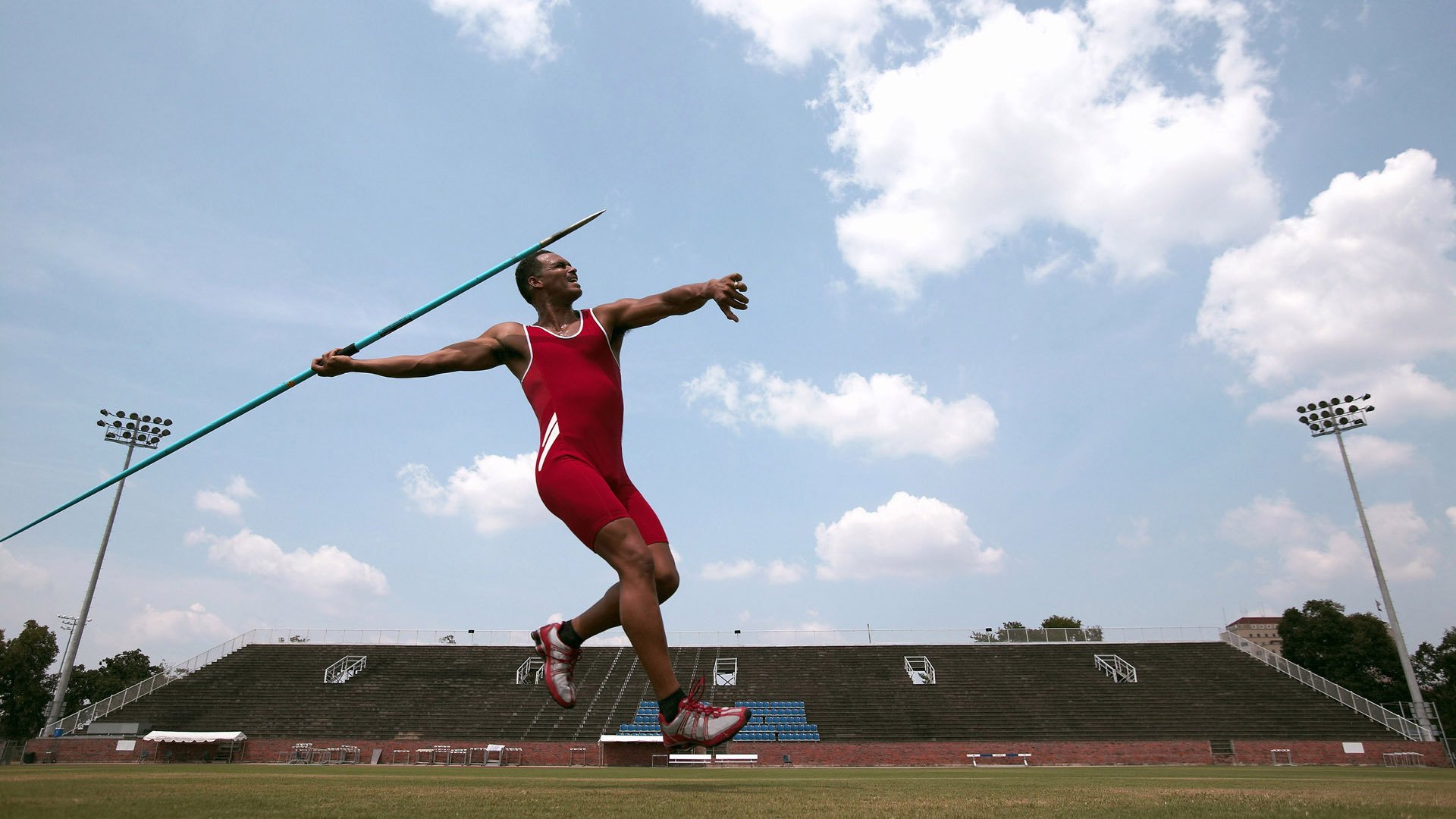 中国足球新技术示范基地在多地建立,助力行业科技升级,中国足球研究